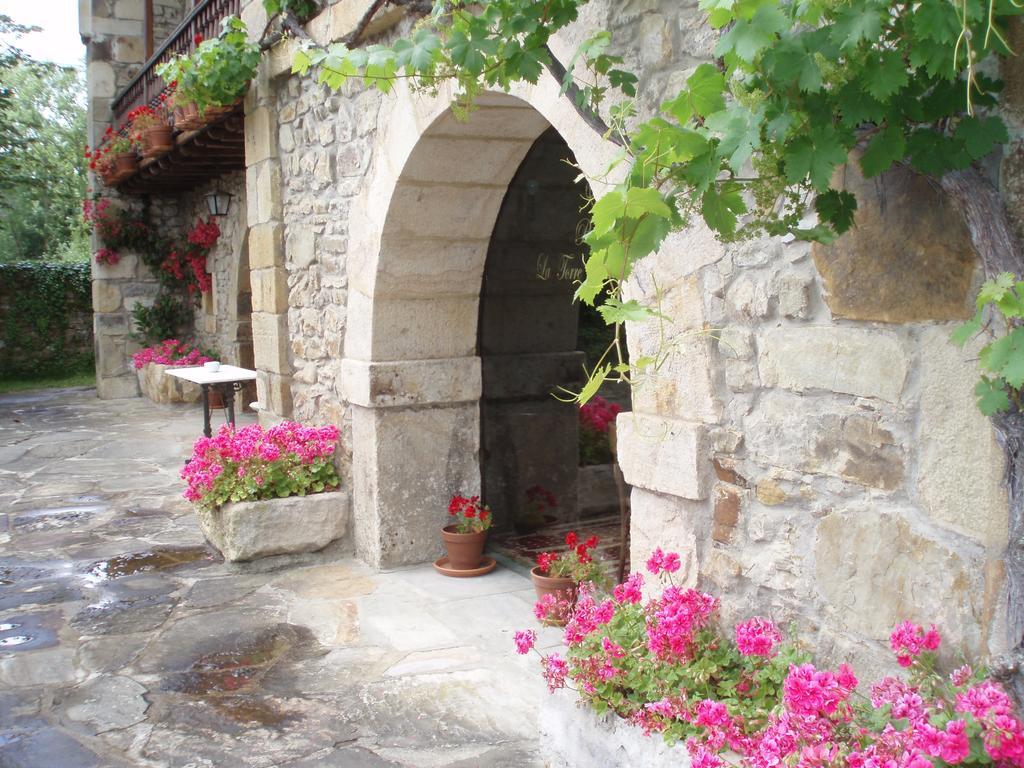 Posada La Torre De La Quintana لييندو المظهر الخارجي الصورة
